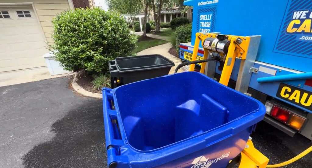 Trash bin cleaning services in Chesterfield